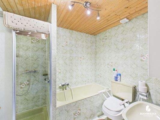 Vollwertiges Badezimmer