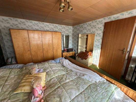 20 Schlafzimmer OG.jpg