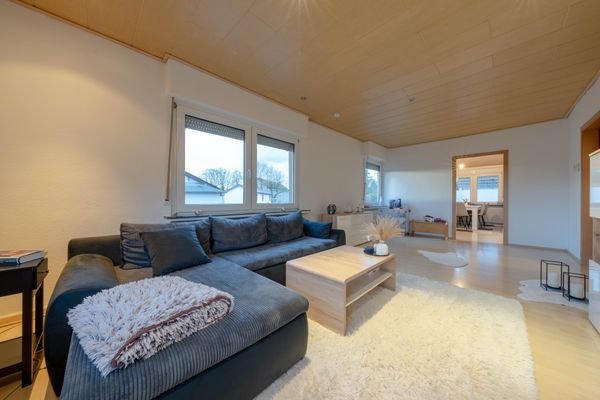 1.OG re. Wohnzimmer 