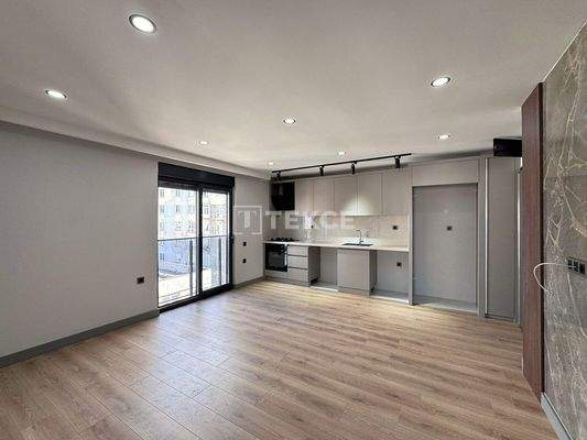 2-Bedroom New Flat with Balcony in Muratpaşa Antalya