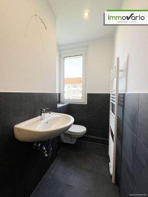 Bad mit Handtuchheizkörper