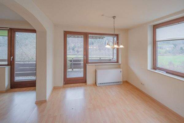 Wohn-Esszimmer Hauptwohnung