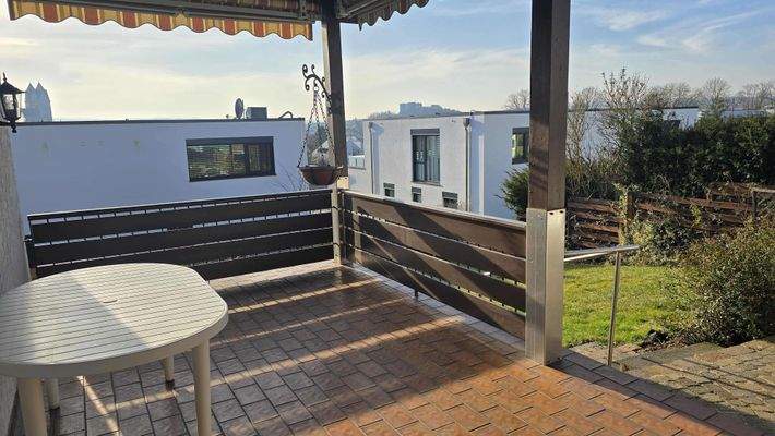 überdachte Terrasse