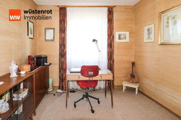 Home-Office oder Kinderzimmer