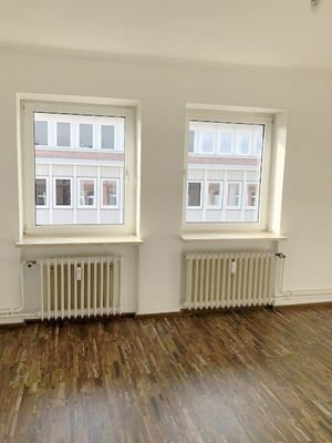 Zimmer Fenster.jpg