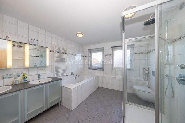 3446 Wannen-Duschbad a