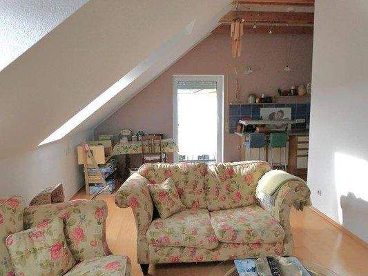 DG: 3-Zimmer (inkl. offener Küche) 