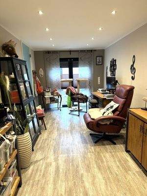 Büro o.ä. als Durchgangszimmer