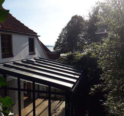 Elbblick! Sie können es kaum verhindern!