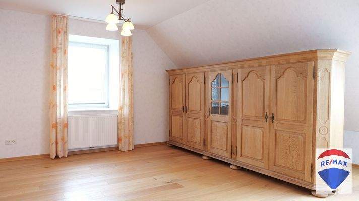 Obergeschoss Wohnung links