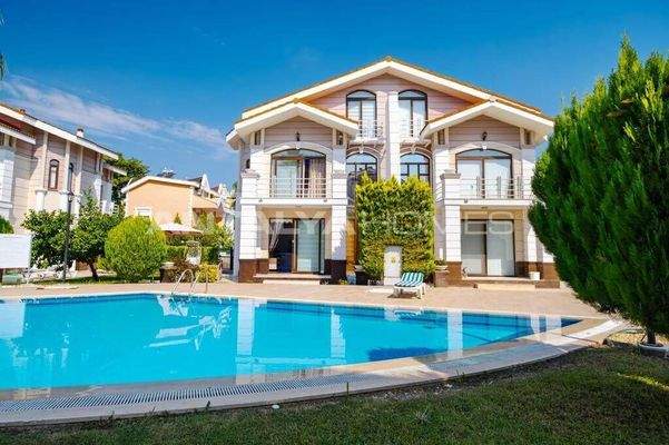 3-Bedroom House in a Complex with Pool in Belek Antalya