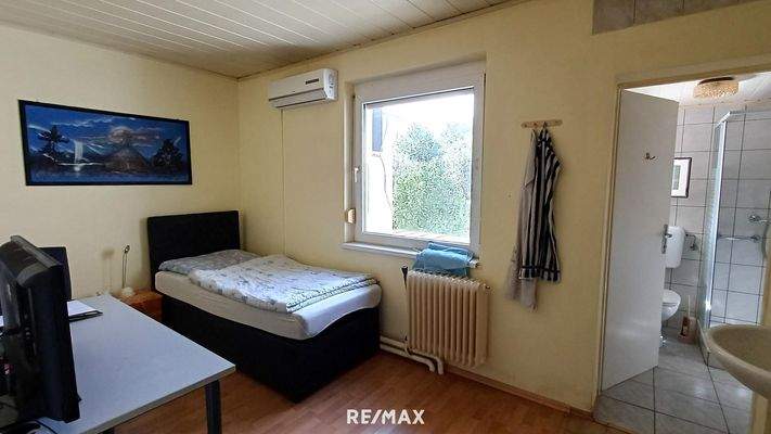 34_Altbau Einbettzimmer OG