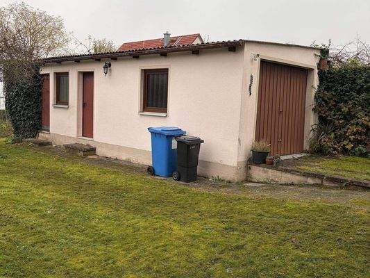 Garage/Nebengebäude