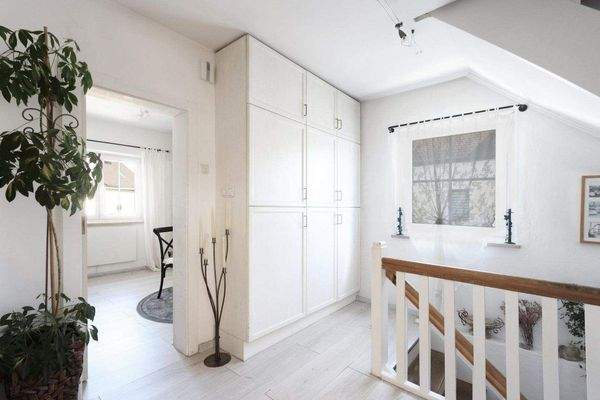 ... ins Obergeschoss ...