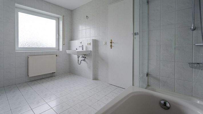 Wohnung OG Badwzimmer