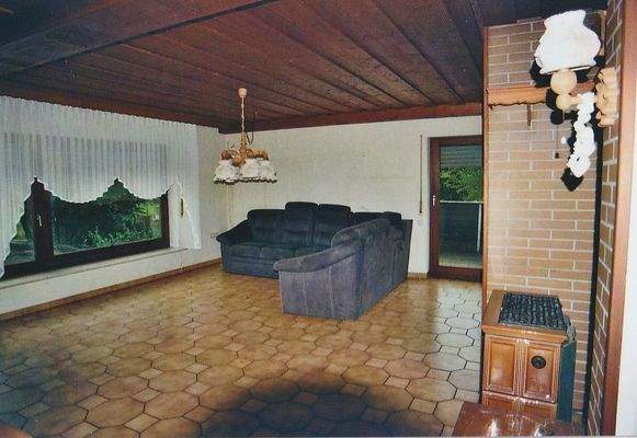 Wohnzimmer Ansicht 2.jpg