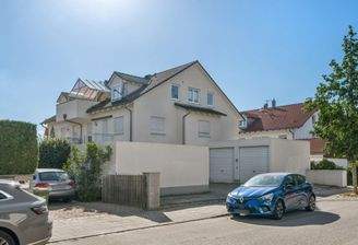 Gepflegtes Mehrfamilienhaus in ruhiger Wohnlage mit klassischer Architektur