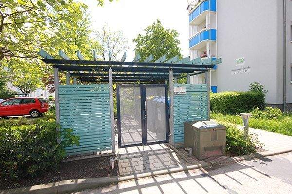 Müllcontainerstellplatz