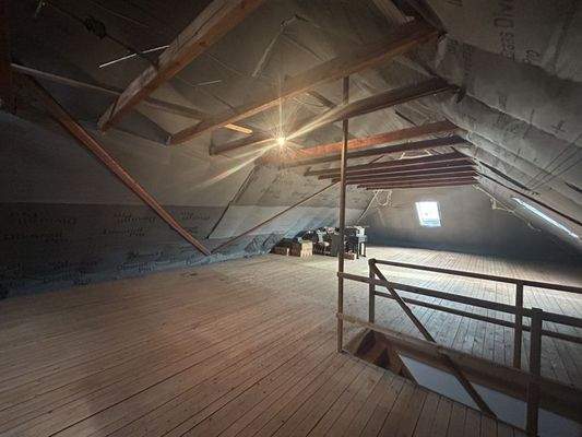 Großzügige Ausbaureserve für Wohnraum