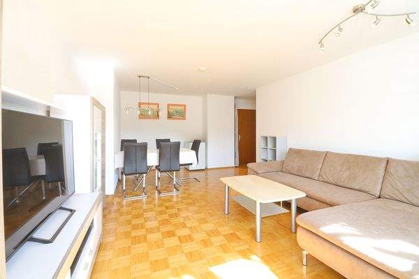 Wohn-/Esszimmer, Blick 1