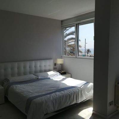 Großes Schlafzimmer