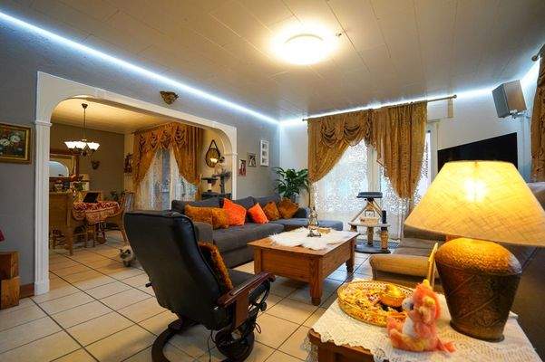 Wohn/- und Esszimmer