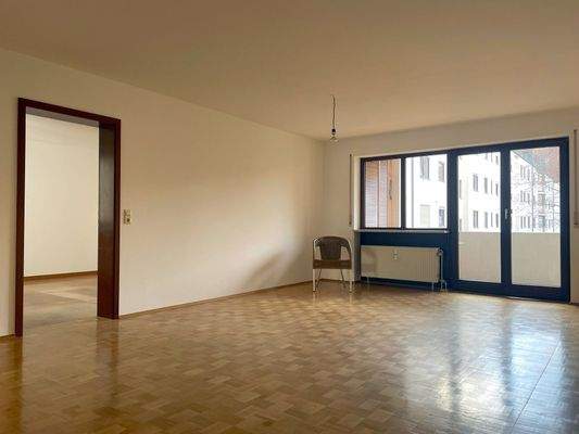 Wohnzimmer Blick Elernzimmer.jpg