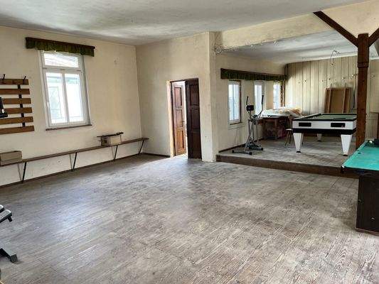 der perfekte Raum für Ihr Hobby (ehemaliger Tanzboden im Nebengebäude)