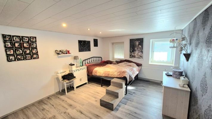 Schlafzimmer 2.jpg