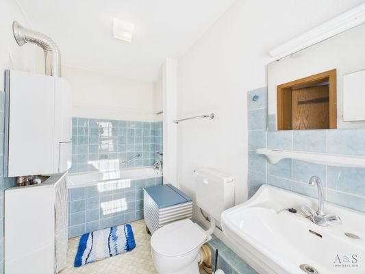 Badezimmer EG