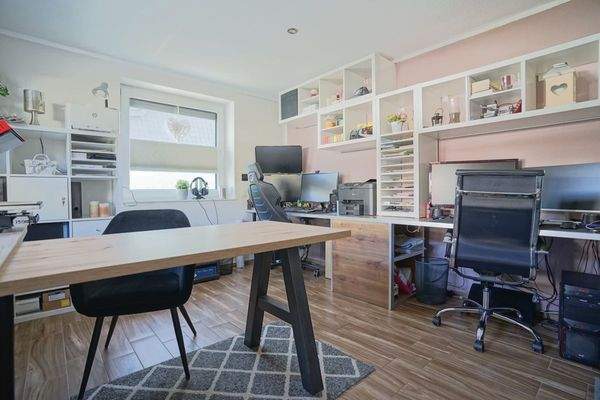 Arbeitszimmer EG