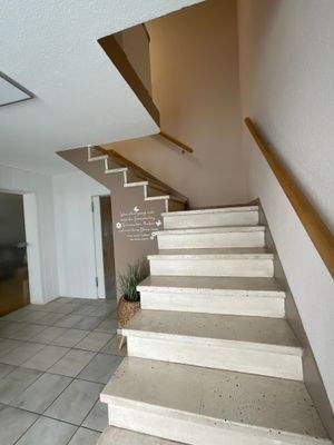 Haus 41_Eingang.Treppenhaus