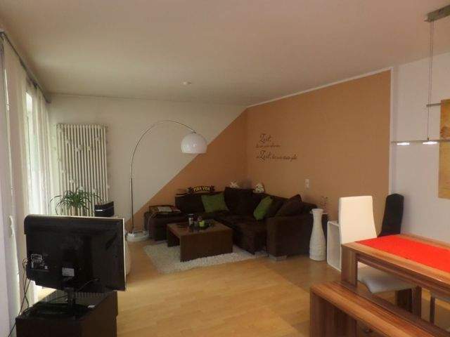 gemütliche 2- Zimmer- Wohnung mit Balkon, in zentraler Lage - Foto 3