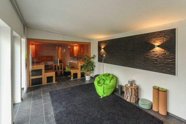 Sauna mit Erholungsraum