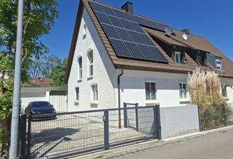 Haus Straßenansicht