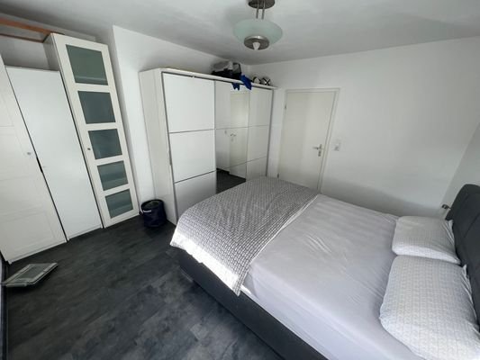 Schlafzimmer III