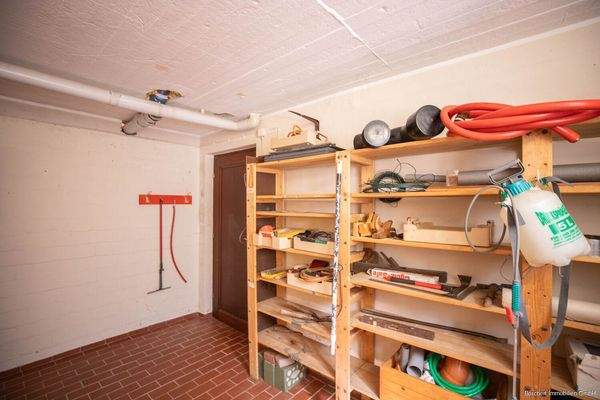 Kellerraum mit Außenzugang