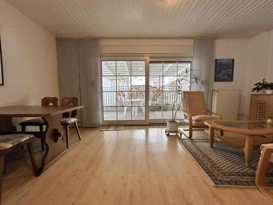 Wohn- und Essbereich EG