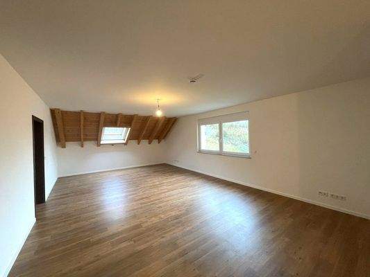 20220225_090432901_iOS