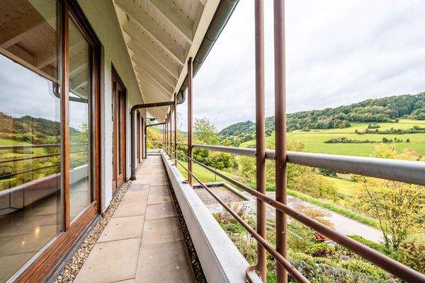 Obergeschoss  - das Jagsttal zu jeder Jahreszeit direkt vom Balkon