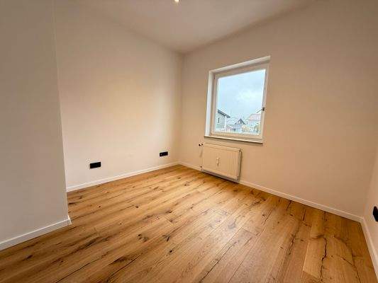 Kinderzimmer 2 (4-Zi renoviert)