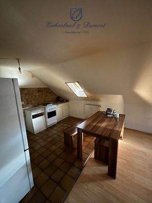 Küche und Wohnbereich DG