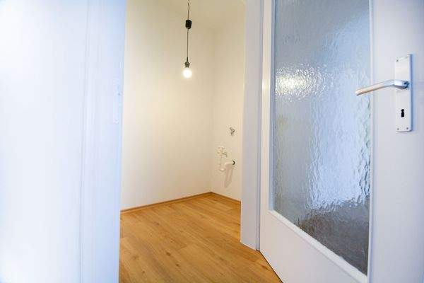 Sp52re Abstellraum leer.jpg