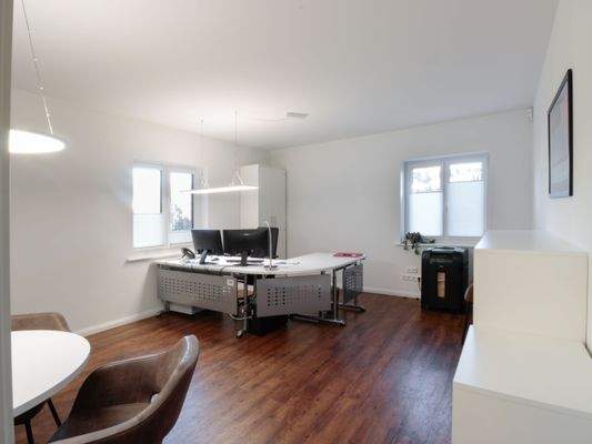 12. Büro Erdgeschoss.jpg