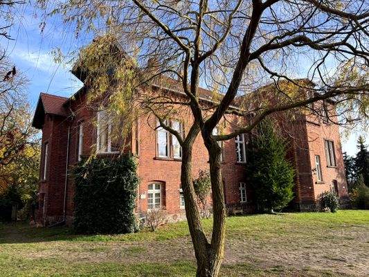 Herrenhaus Altenzaun.jpg