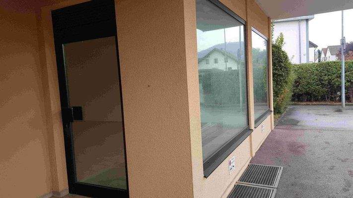 Schaufenster ohne Werbung 3.jpg