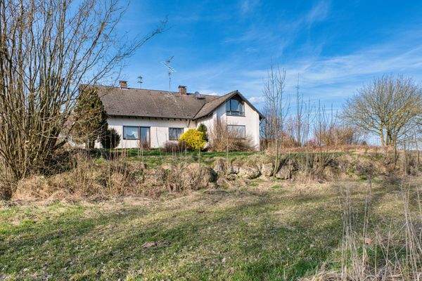 Einfamilienhaus mit XL Grundstück