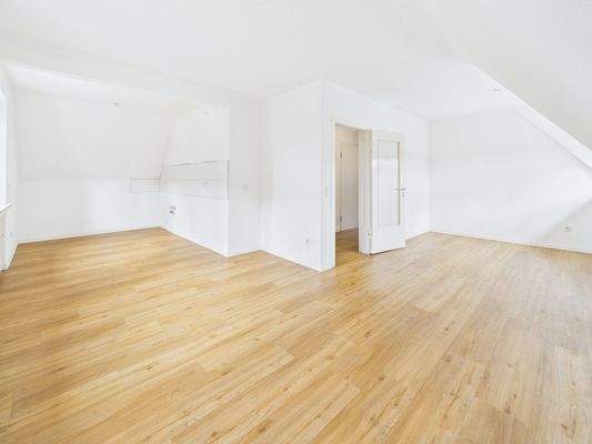 Wohn-/Essbereich (DG)