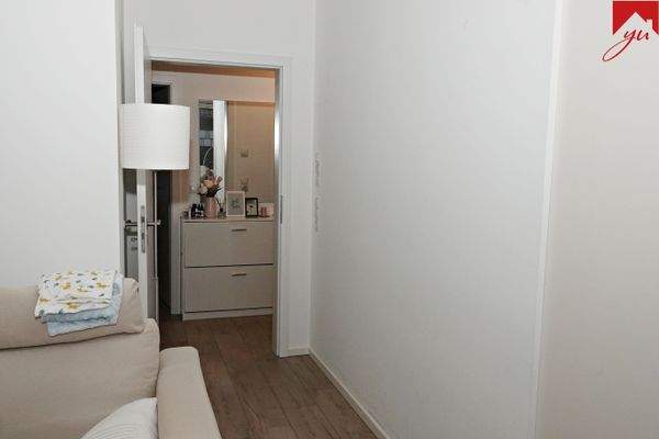 Wohn- und Essbereich - Zugang zum Flur