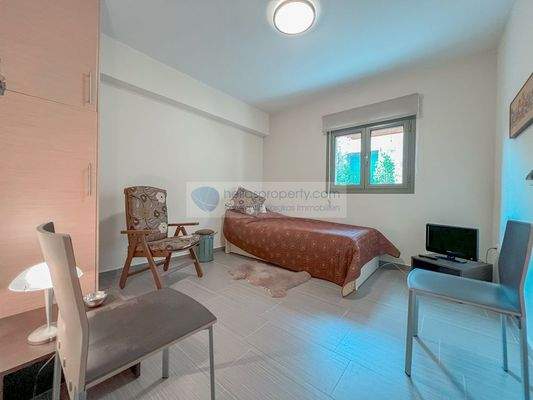 456068902ef9461da2419d41078bb665-original